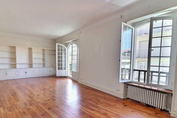 BIARRITZ - Annonce Appartement à vendre 5 pièces - 164 m²
