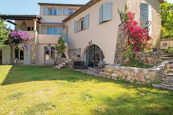 MOUGINS - Advertisement House for sale 