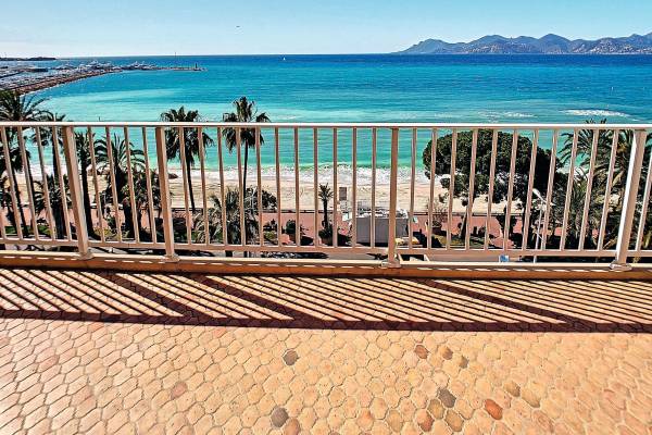CANNES - Advertisement Apartment for sale 3 rooms - 115 m²