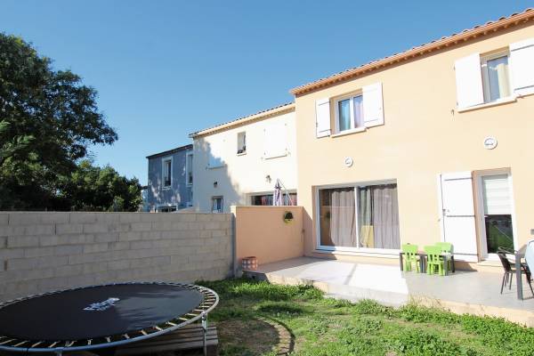 MONTFAVET - Advertisement House for sale 4 rooms - 84 m²