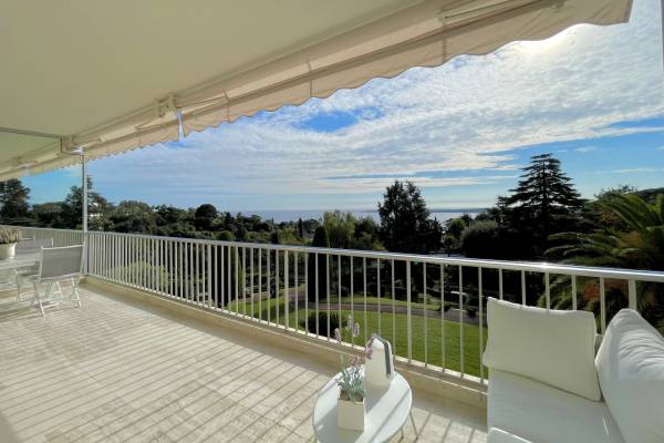 CANNES - Advertisement Apartment for sale 3 rooms - 105 m²