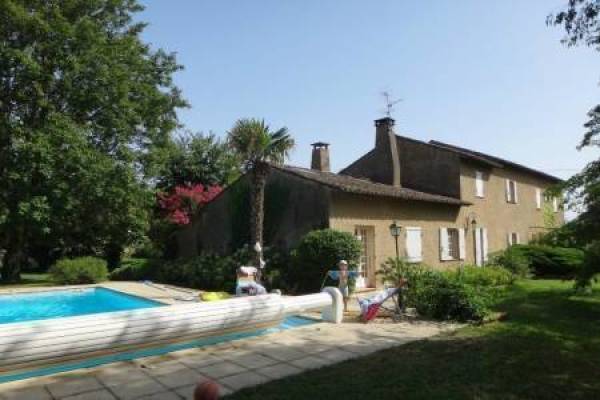 VALENCE - Annonce Maison à vendre 10 pièces - 270 m² VALENCE - Annonce Maison à vendre 10 pièces - 270 m²